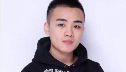 长相像和平精英的网红,长相酷似，人气飙升！