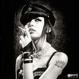 日本网红好声音歌手女,唱响青春旋律，征服全球歌迷